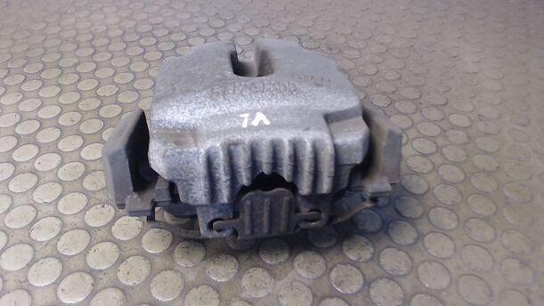 Foto: BREMSSATTEL VORN LINKS eines BMW 320d DPF Touring CL