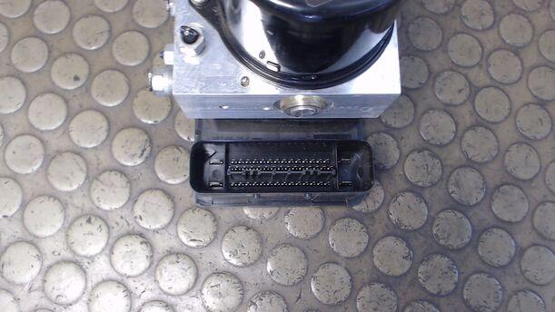 Foto: HAUPTBREMSAGGREGAT ABS eines BMW 320d DPF Touring CL