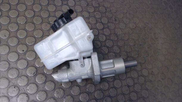 Foto: HAUPTBREMSZYLINDER eines BMW 320d DPF Touring CL