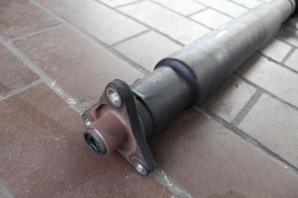 Foto: KARDANWELLE eines BMW 320d DPF Touring Cup