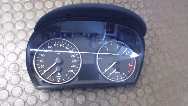 Foto: TACHOEINHEIT eines BMW 320d DPF Touring