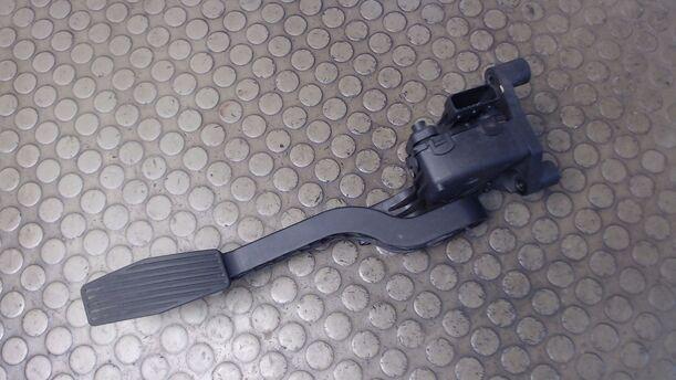 Foto: GASPEDAL Y17DTL eines Opel Corsa 1.7 DI 16V Comfortline