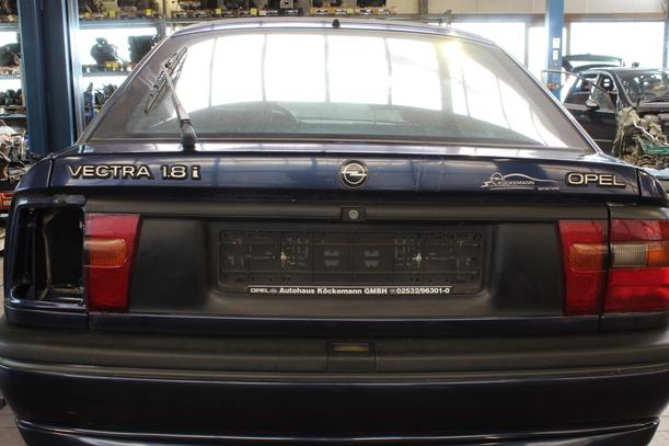Foto: HECKKLAPPE eines Opel Vectra