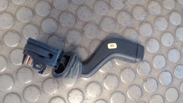 Foto: SCHEIBENWISCHERSCHALTER eines Opel Vectra