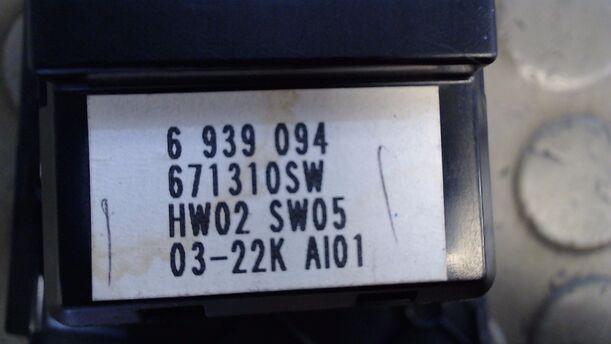 Foto: FENSTERHEBERSCHALTER eines BMW 520i