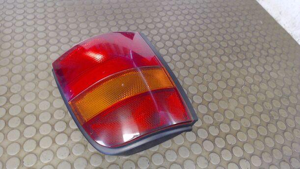 Foto: RÜCKLEUCHTE LINKS eines Nissan Micra