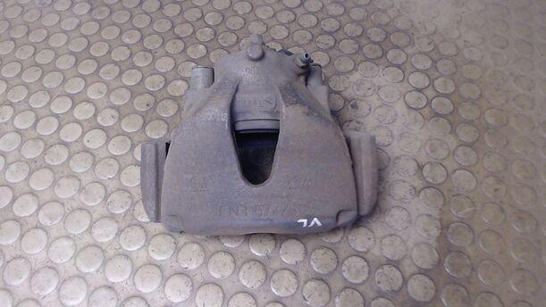Foto: BREMSSATTEL VORN LINKS eines Opel Astra 1.7 CDTI Caravan