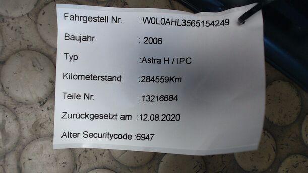 Foto: TACHOEINHEIT eines Opel Astra 1.7 CDTI Caravan