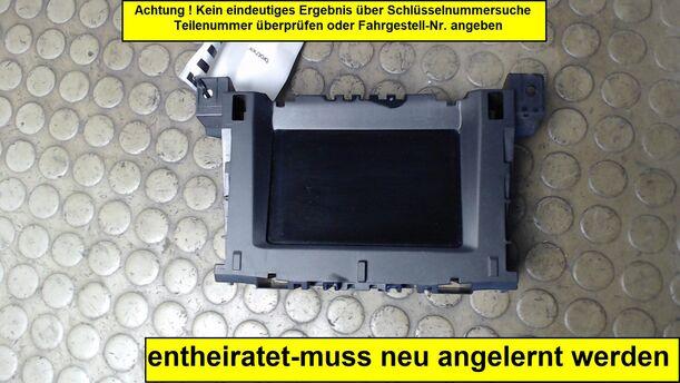 Foto: DISPLAY/BILDSCHIRM eines Opel Astra 1.7 CDTI Caravan