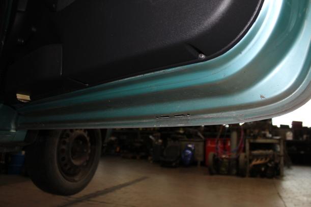 Foto: TÜR VORN RECHTS (2/3-Türer) eines Opel Corsa 1.0 12V