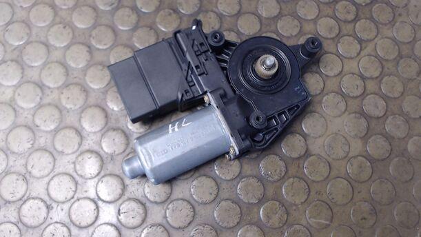 Foto: FENSTERHEBERMOTOR HINTEN LINKS eines VW Passat Variant 1.9 TDI