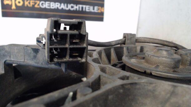 Foto: ELEKTROLÜFTER eines Mazda 323 P 1.5