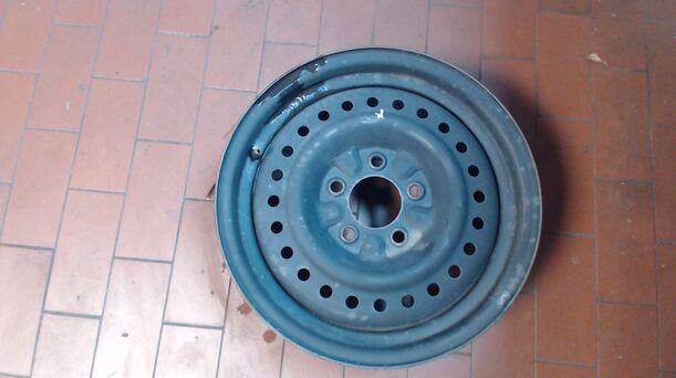 Foto: STAHLFELGE 6,5X15 ET40 eines Chrysler Voyager 2.4