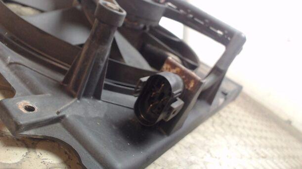 Foto: ELEKTROLÜFTER eines Ford Galaxy