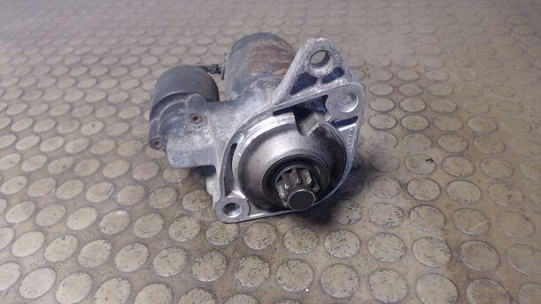 Foto: ANLASSER / STARTER  BOSCH eines VW Golf 1.4