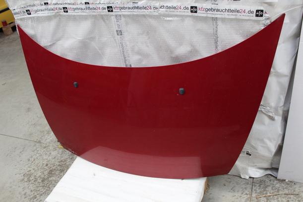 Foto: MOTORHAUBE eines Citroen C3 1.4 HDi