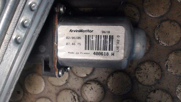 Foto: FENSTERHEBER ELEKTRISCH VORN RECHTS (4/5-TÜRER) eines Citroen C3 1.4 HDi