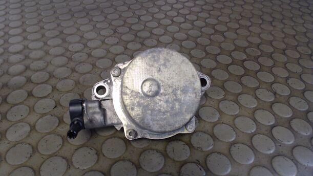 Foto: VAKUUMPUMPE eines Citroen C3 1.4 HDi