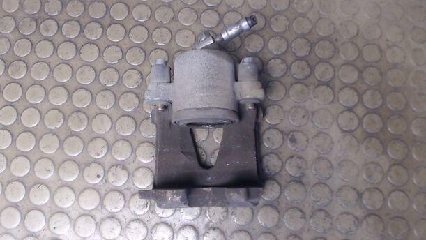 Foto: BREMSSATTEL VORN RECHTS eines VW Golf 1.6 TDI DPF C