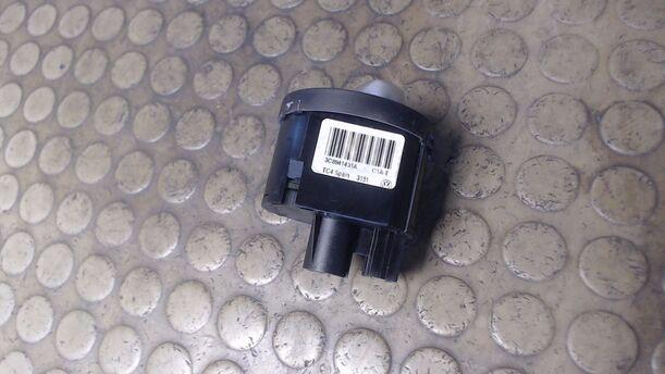 Foto: LICHTSCHALTER eines VW Golf 1.6 TDI DPF