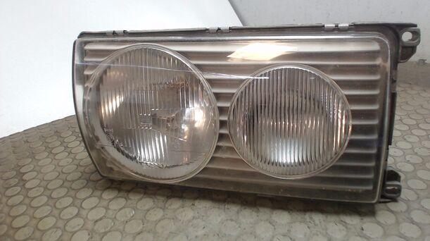 Foto: SCHEINWERFER RECHTS eines MERCEDES-BENZ 200D