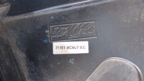 Foto: ELEKTROLÜFTER eines Ford Focus Turnier 1.6 16V