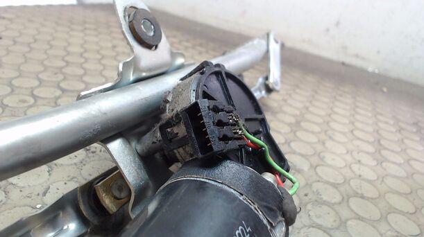 Foto: SCHEIBENWISCHERMOTOR VORN eines Audi A3 1.8 T