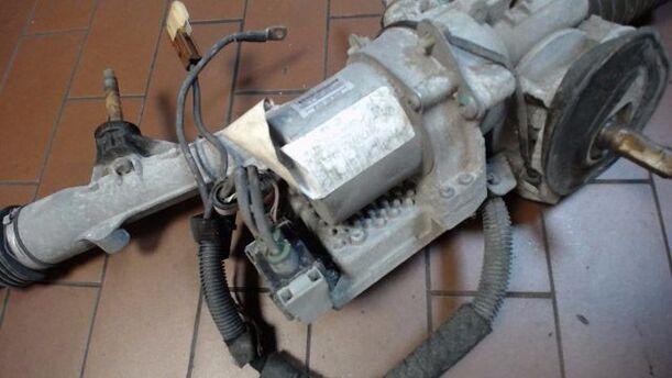 Foto: LENKUNG / LENKGETRIEBE ELEKTRISCH eines Peugeot 207 95 VTi CL