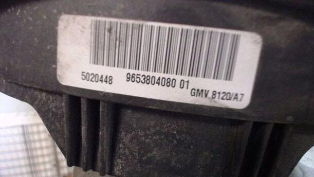Foto: ELEKTROLÜFTER eines Peugeot 207 95 VTi CL