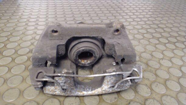 Foto: BREMSSATTEL HINTEN RECHTS eines Volvo V70 D5