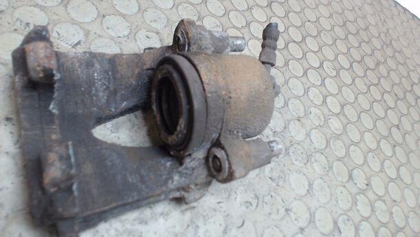 Foto: BREMSSATTEL VORN LINKS eines Skoda Fabia 1.2 HTP