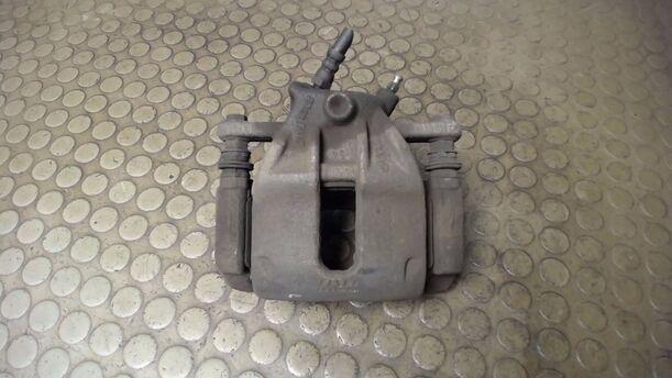 Foto: BREMSSATTEL VORN LINKS eines Renault Clio 1.2 16V 75