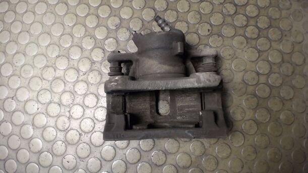 Foto: BREMSSATTEL VORN LINKS eines Renault Clio 1.2 16V 75