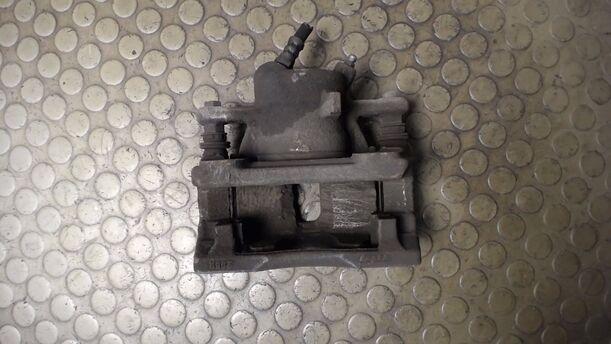 Foto: BREMSSATTEL VORNE RECHTS eines Renault Clio 1.2 16V 75