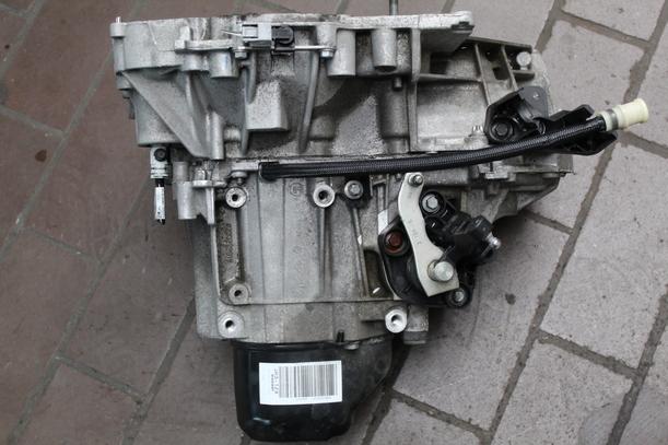 Foto: SCHALTGETRIEBE JH3128 eines Renault Clio 1.2 16V 75