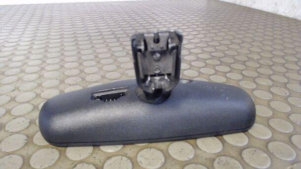 Foto: INNENSPIEGEL (AUTOMATISCH ABBLENDBAR) eines Ford Mondeo 2.5  Turnier V6 CL