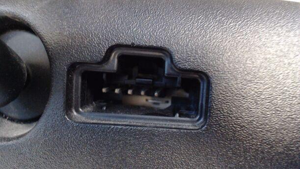 Foto: INNENSPIEGEL (AUTOMATISCH ABBLENDBAR) eines Ford Mondeo 2.5  Turnier V6 CL