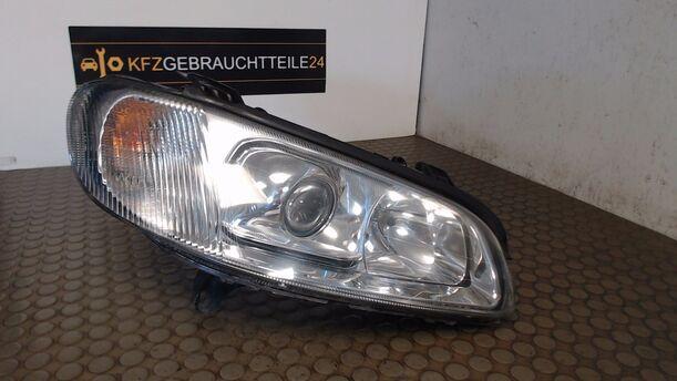 Foto: SCHEINWERFER RECHTS eines Opel Omega Caravan 2.0 16V