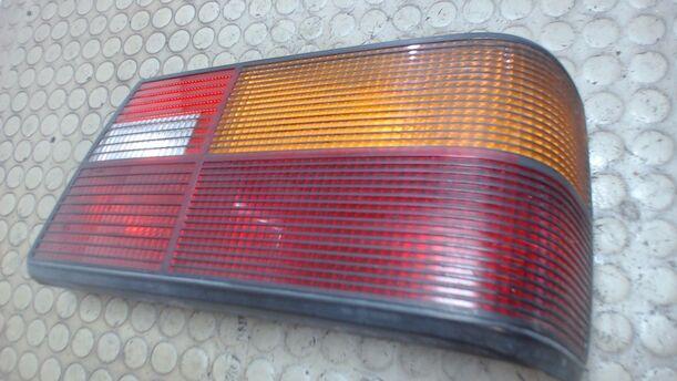Foto: HECKLEUCHTE / RÜCKLEUCHTE RECHTS (Beschädigt) eines FORD ORION 1,3