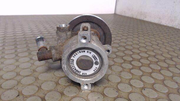 Foto: SERVOPUMPE / PUMPE SERVOLENKUNG eines VW Golf 1.8