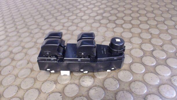 Foto: FENSTERHEBERSCHALTER eines Chevrolet Matiz 1.0 Gas CL