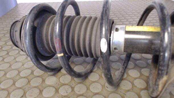 Foto: FEDERBEIN VORN LINKS eines Chevrolet Matiz 1.0 Gas CL