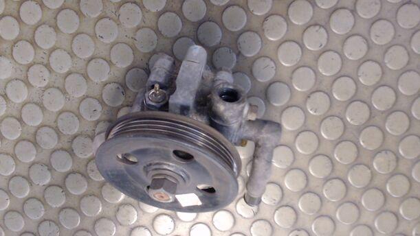 Foto: PUMPE SERVOLENKUNG / SERVOPUMPE eines Chevrolet Matiz 1.0 Gas CL