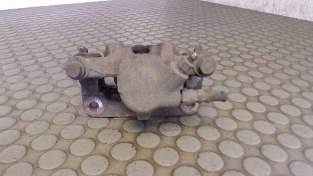 Foto: BREMSSATTEL HINTEN LINKS eines Mercedes-Benz A 170 CDI L CL