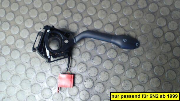 Foto: SCHEIBENWISCHERSCHALTER eines VW Polo GL