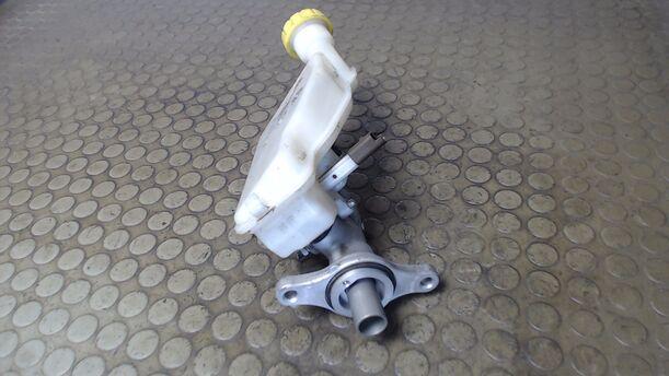 Foto: HAUPTBREMSZYLINDER eines Citroen C3 Pluriel 1.4