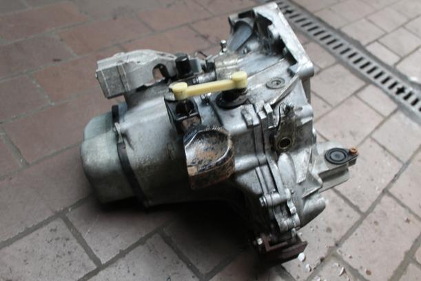 Foto: SCHALTGETRIEBE BVM5 eines Citroen C3 Pluriel 1.4