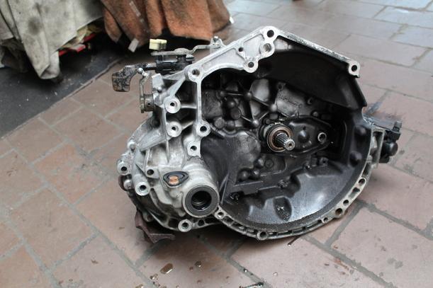 Foto: SCHALTGETRIEBE BVM5 eines Citroen C3 Pluriel 1.4