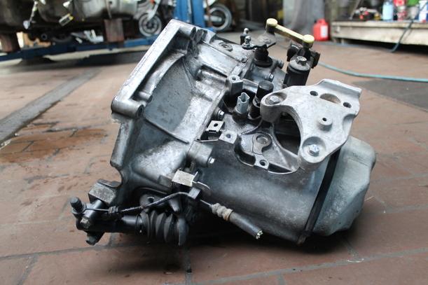 Foto: SCHALTGETRIEBE BVM5 eines Citroen C3 Pluriel 1.4