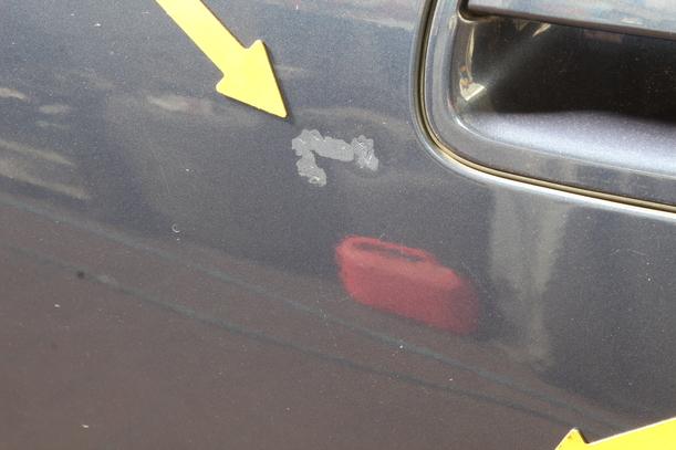 Foto: TÜR HINTEN LINKS eines Volvo S60 2.4